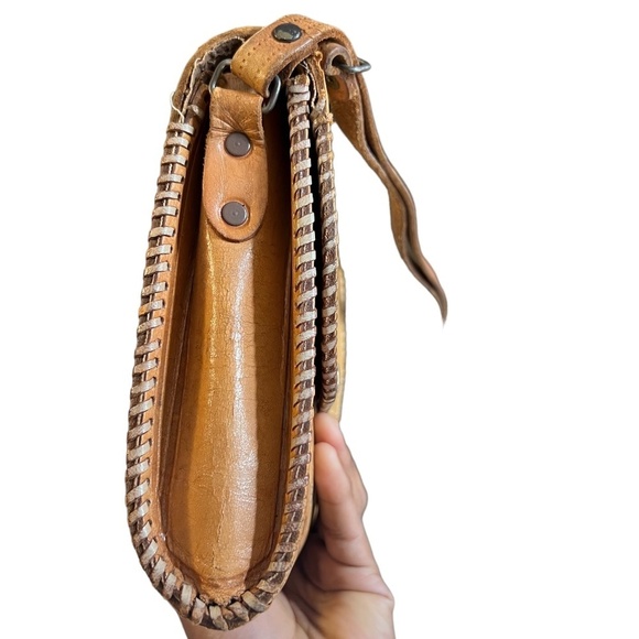 Vintage Hand Tooled Brown Leather Purse Adjustable Wide Strap Handbag - Picture 3 of 15